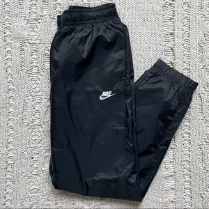 Nike windbreaker pant
